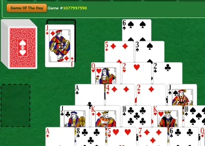 Pyramid Solitaire by Green Felt online oyun büyük